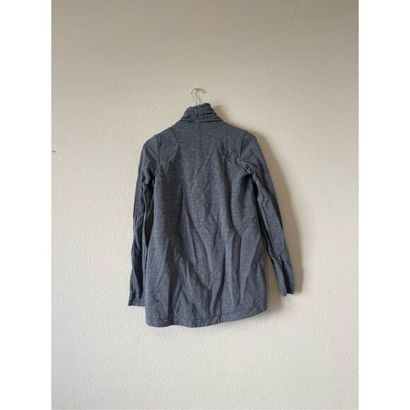 Lululemon That's A Wrap Jacket‎ 4 grey snap front - Picture 4 of 7